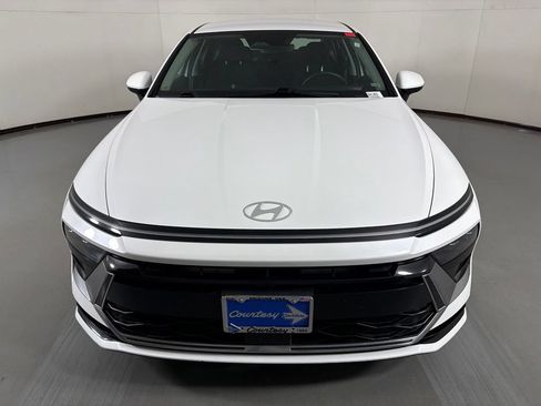 Used 2024 Hyundai Sonata SEL FWD image 3