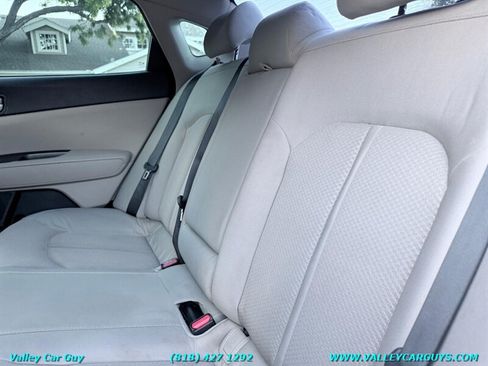 Used 2016 Kia Optima LX FWD image 19
