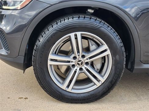 Used 2020 Mercedes-Benz GLC 300 image 17