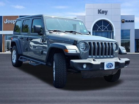 Used 2018 Jeep Wrangler Unlimited Sport S AWD/4WD image 7