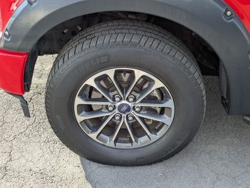 Used 2018 Ford F150 XLT w/ Equipment Group 302A Luxury AWD/4WD image 14