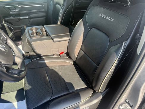 Used 2022 RAM 1500 Laramie AWD/4WD image 14