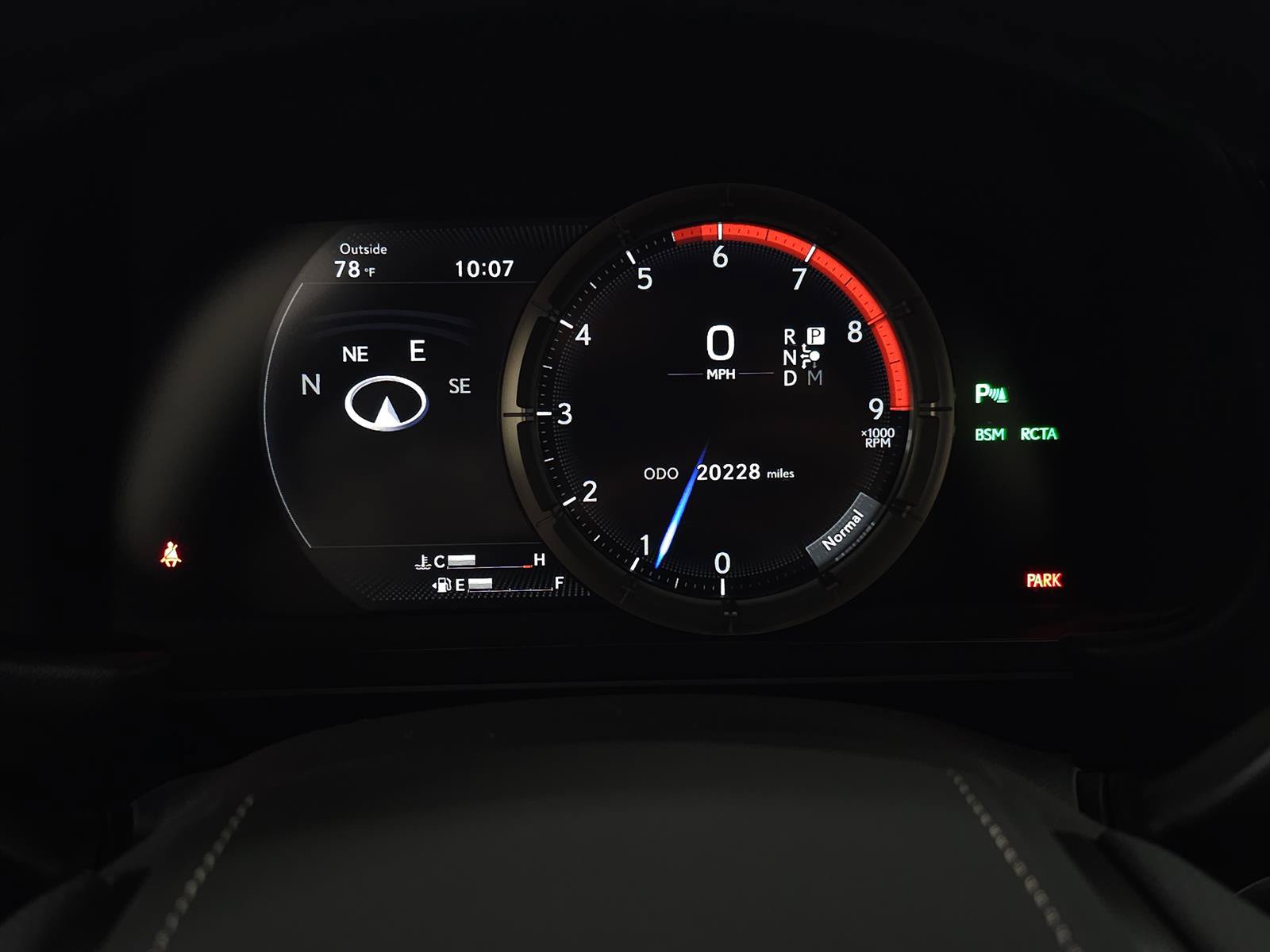 Used 2018 Lexus LC 500 Coupe w/ Touring Package RWD image 19