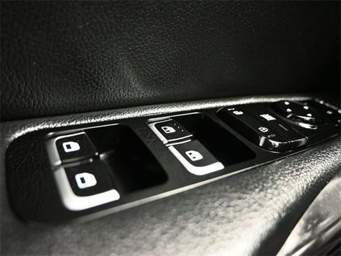 Used 2019 Kia Stinger image 32