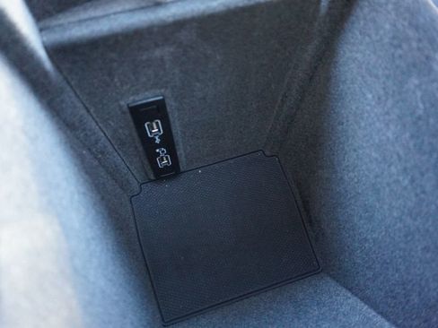 Used 2018 Mercedes-Benz GLE 350 4MATIC image 50