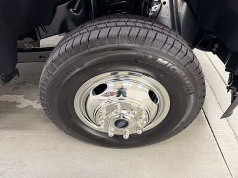 New 2026 Ford F350 XL w/ XL Chrome Package image 5
