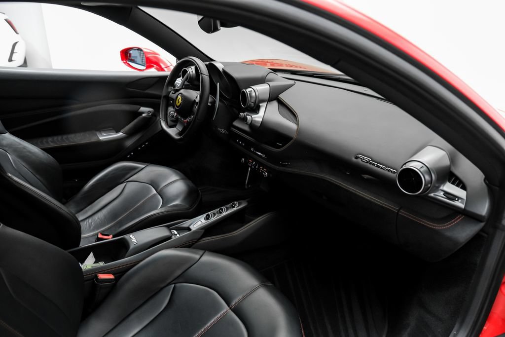 Used 2020 Ferrari F8 Tributo RWD image 19