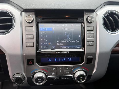 Used 2017 Toyota Tundra Limited w/ Limited Premium Package image 98