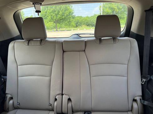 Used 2017 Honda Pilot EX-L image 21