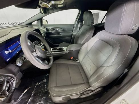 Used 2026 Chevrolet Equinox EV LT FWD image 20