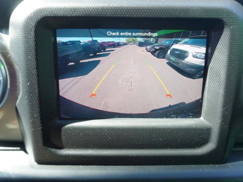 Used 2020 Jeep Wrangler Unlimited Sahara AWD/4WD image 18