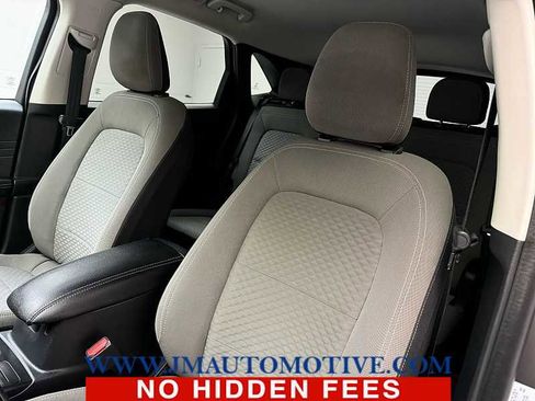 Used 2022 Ford Escape SE w/ Cold Weather Package image 13