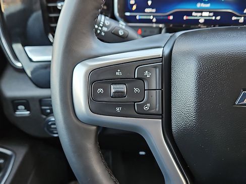 Used 2025 Chevrolet Silverado 2500 LT w/ Convenience Package image 17