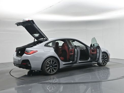 Used 2025 BMW i4 eDrive40 w/ M Sport Package image 4