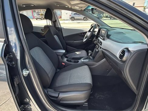 Used 2018 Hyundai Kona SE FWD image 40