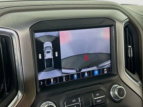 Used 2021 GMC Sierra 1500 Denali w/ Denali Ultimate Package AWD/4WD image 10