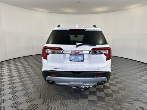 Used 2023 GMC Acadia SLE w/ Driver Convenience Package image 10