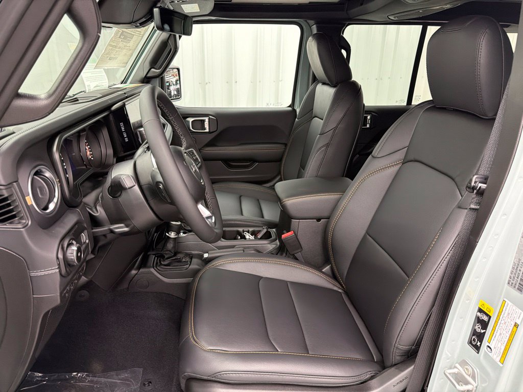 New 2027 Jeep Wrangler Unlimited Sahara AWD/4WD image 15