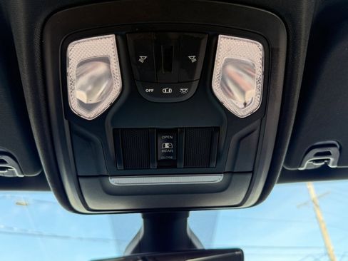 Used 2019 RAM 1500 Big Horn AWD/4WD image 33