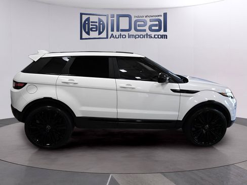 Used 2018 Land Rover Range Rover Evoque SE AWD/4WD image 6