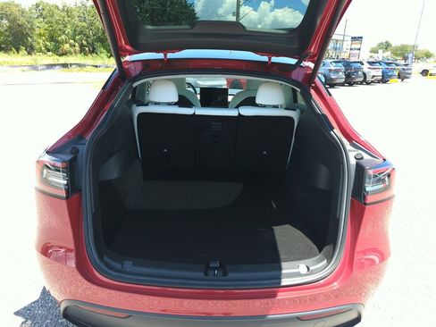 Used 2022 Tesla Model Y Performance AWD/4WD image 27