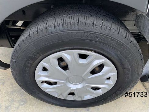 Used 2018 Ford Transit 150 XLT image 22