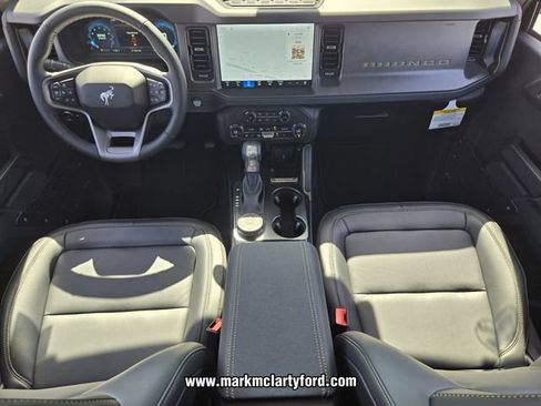 New 2026 Ford Bronco Badlands AWD/4WD image 11