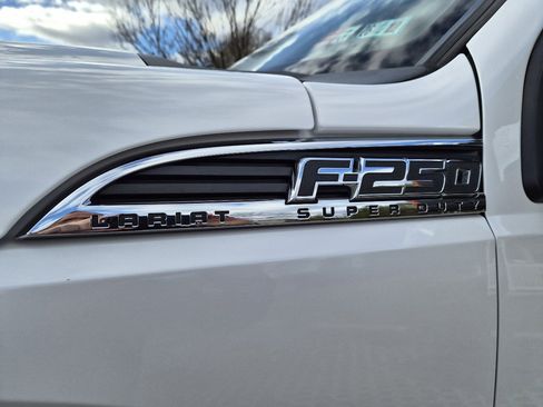 Used 2014 Ford F250 Lariat w/ Chrome Package image 23