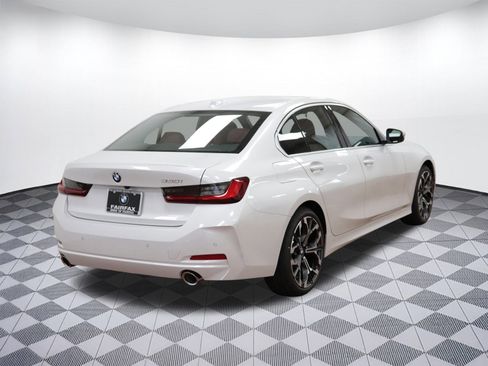 Used 2025 BMW 330i 330i w/ Premium Package image 5