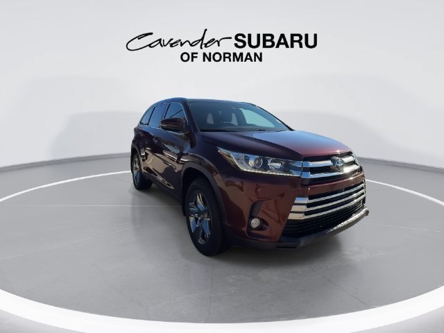 Used 2017 Toyota Highlander Limited Platinum AWD/4WD image 3