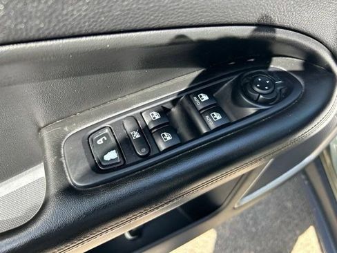 Used 2019 Jeep Compass Limited AWD/4WD image 10