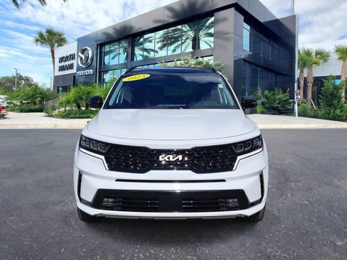 Used 2023 Kia Sorento SX image 2