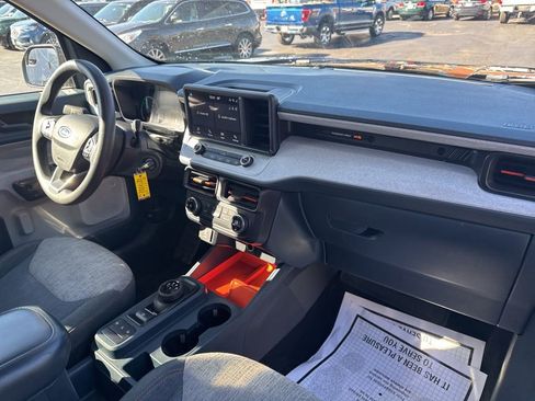 Used 2022 Ford Maverick XLT image 39