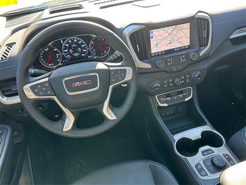Used 2024 GMC Terrain Denali w/ Denali Premium Package image 29