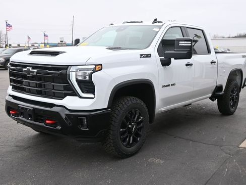 New 2026 Chevrolet Silverado 3500 LT w/ Trail Boss Package image 10
