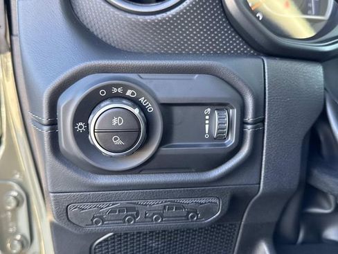 New 2025 Jeep Gladiator Rubicon image 20