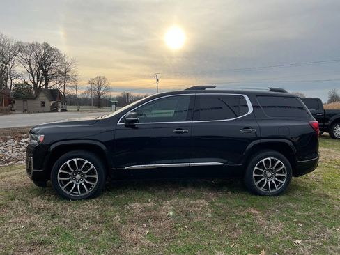 Used 2021 GMC Acadia Denali w/ Denali Ultimate Package image 2