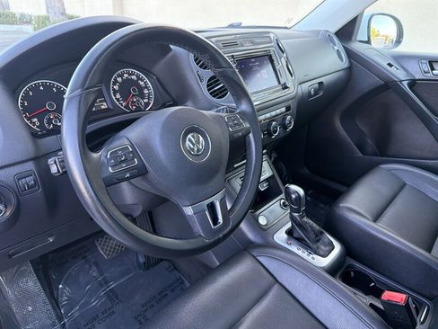 Used 2016 Volkswagen Tiguan SE FWD image 10