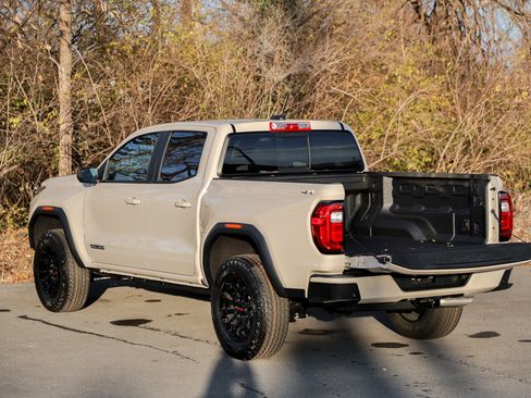 New 2026 GMC Canyon Elevation w/ Convenience Package image 7