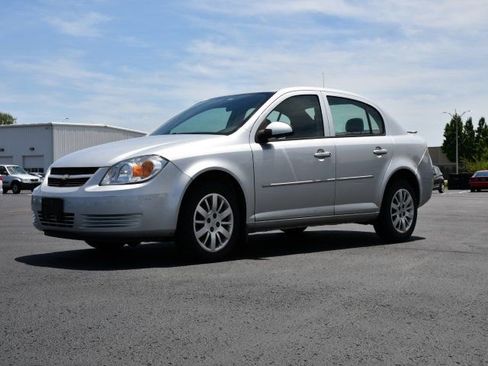 Used 2010 Chevrolet Cobalt LT FWD image 3