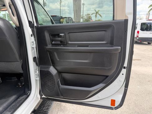 Used 2017 RAM 5500 Tradesman w/ Payload Upgrade Package AWD/4WD image 21