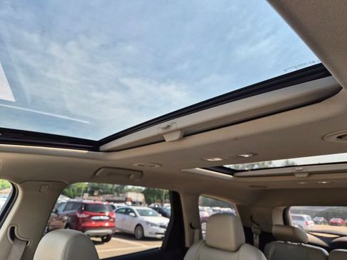 Used 2019 Buick Enclave Essence w/ Trailering Package, 5000 lbs. AWD/4WD image 17