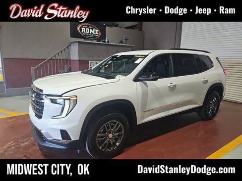 Used 2025 GMC Acadia Elevation image 1