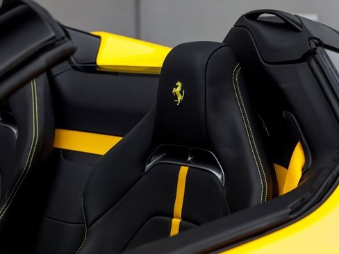 Used 2024 Ferrari SF90 Spider image 13