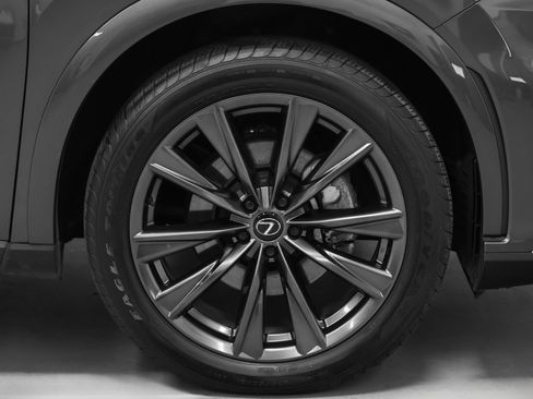 Used 2025 Lexus RX 350h AWD/4WD image 16