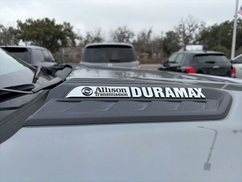 Used 2024 Chevrolet Silverado 3500 LT w/ Convenience Package image 12