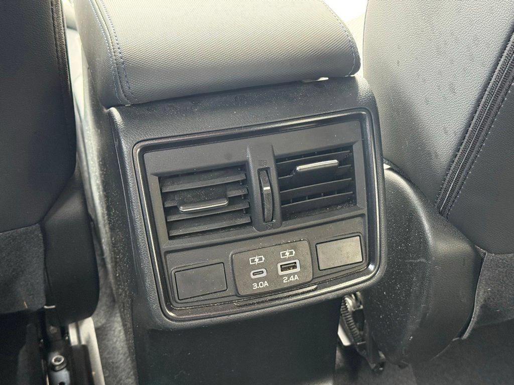 Used 2025 Subaru Forester Limited AWD/4WD image 25