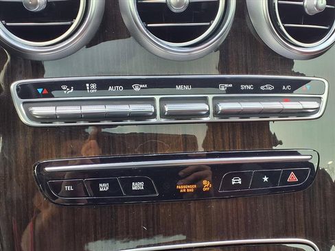 Used 2022 Mercedes-Benz GLC 300 image 6