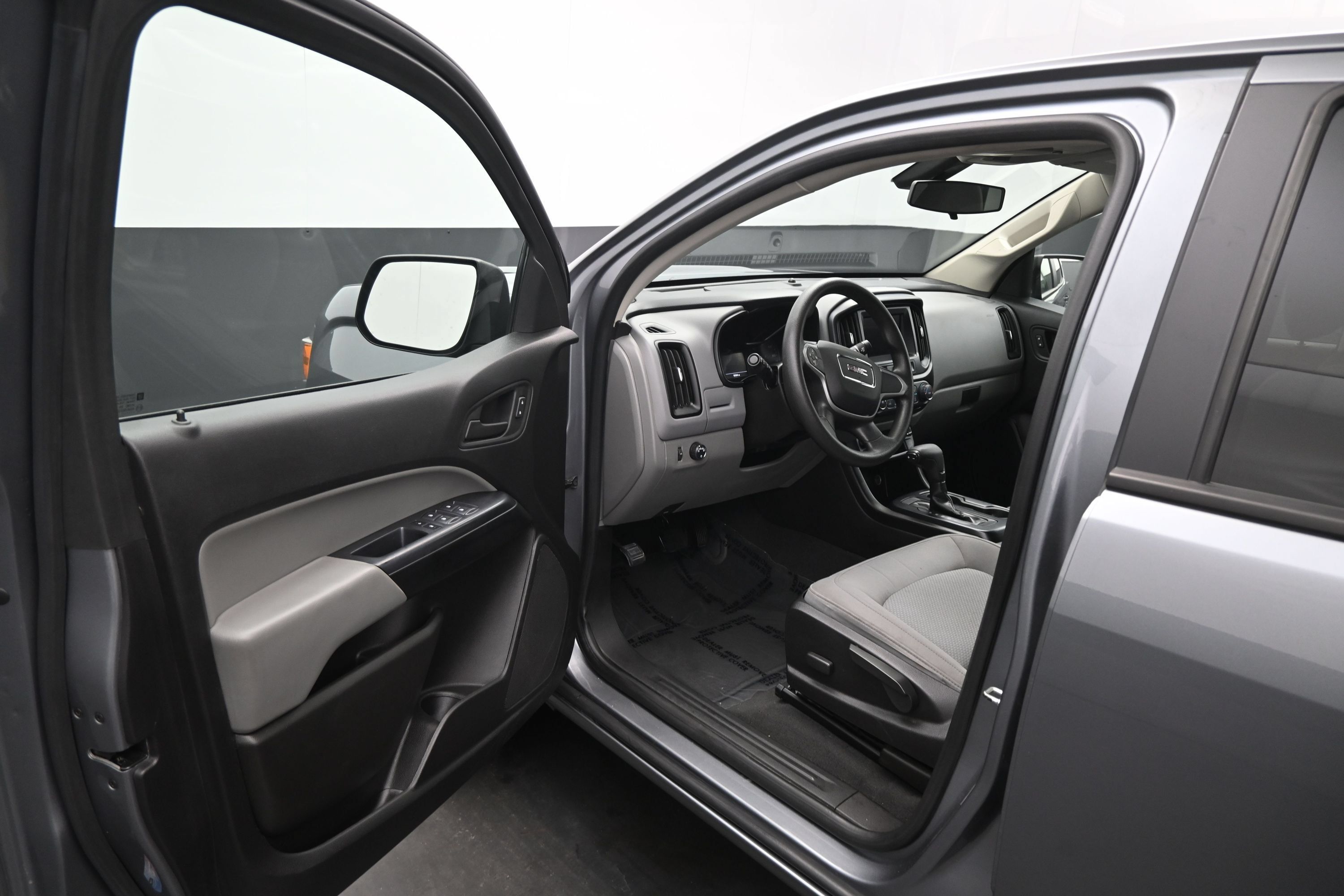 Used 2021 GMC Canyon Elevation Standard w/ Convenience Package RWD image 18