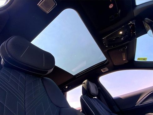 New 2026 Cadillac Lyriq V image 33